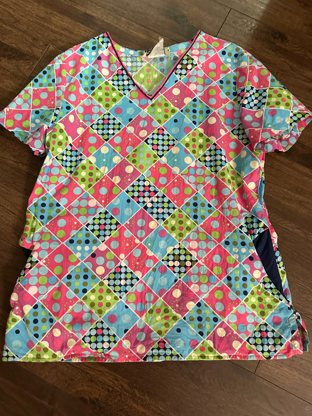 Comfort Cotton Scrub top Printed V-Neck Women's Top in Pink & Multi